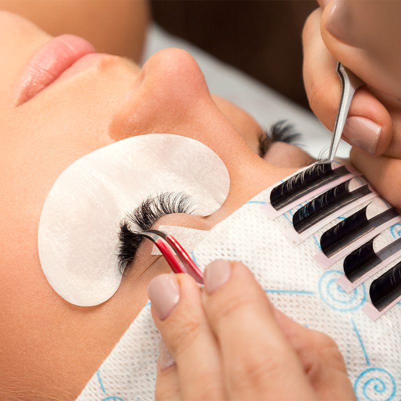 Luxury Nails And iLashes
